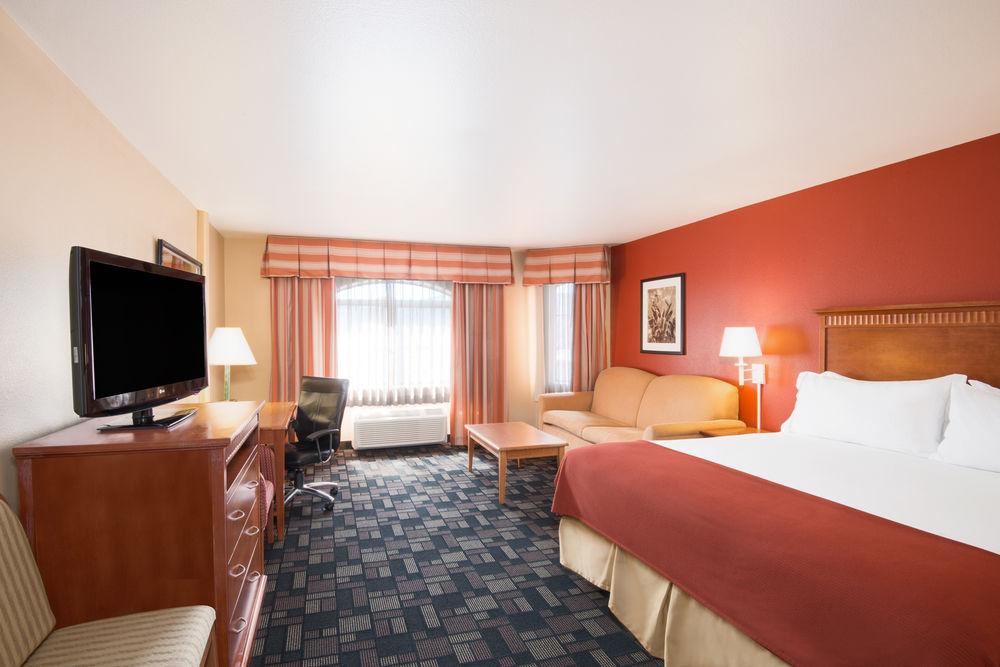 Holiday Inn Express Prescott By Ihg Exterior photo