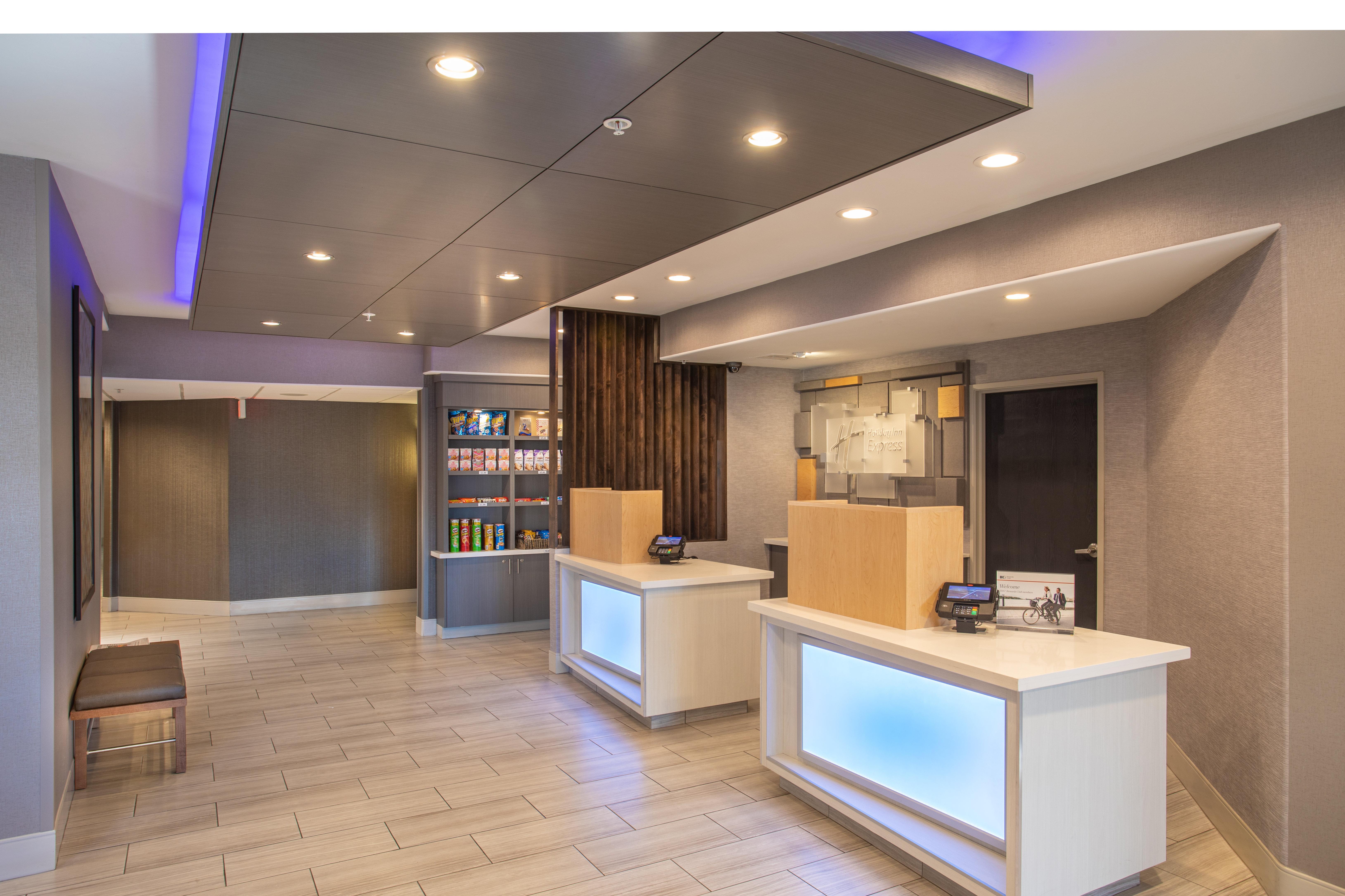 Holiday Inn Express Prescott By Ihg Exterior photo