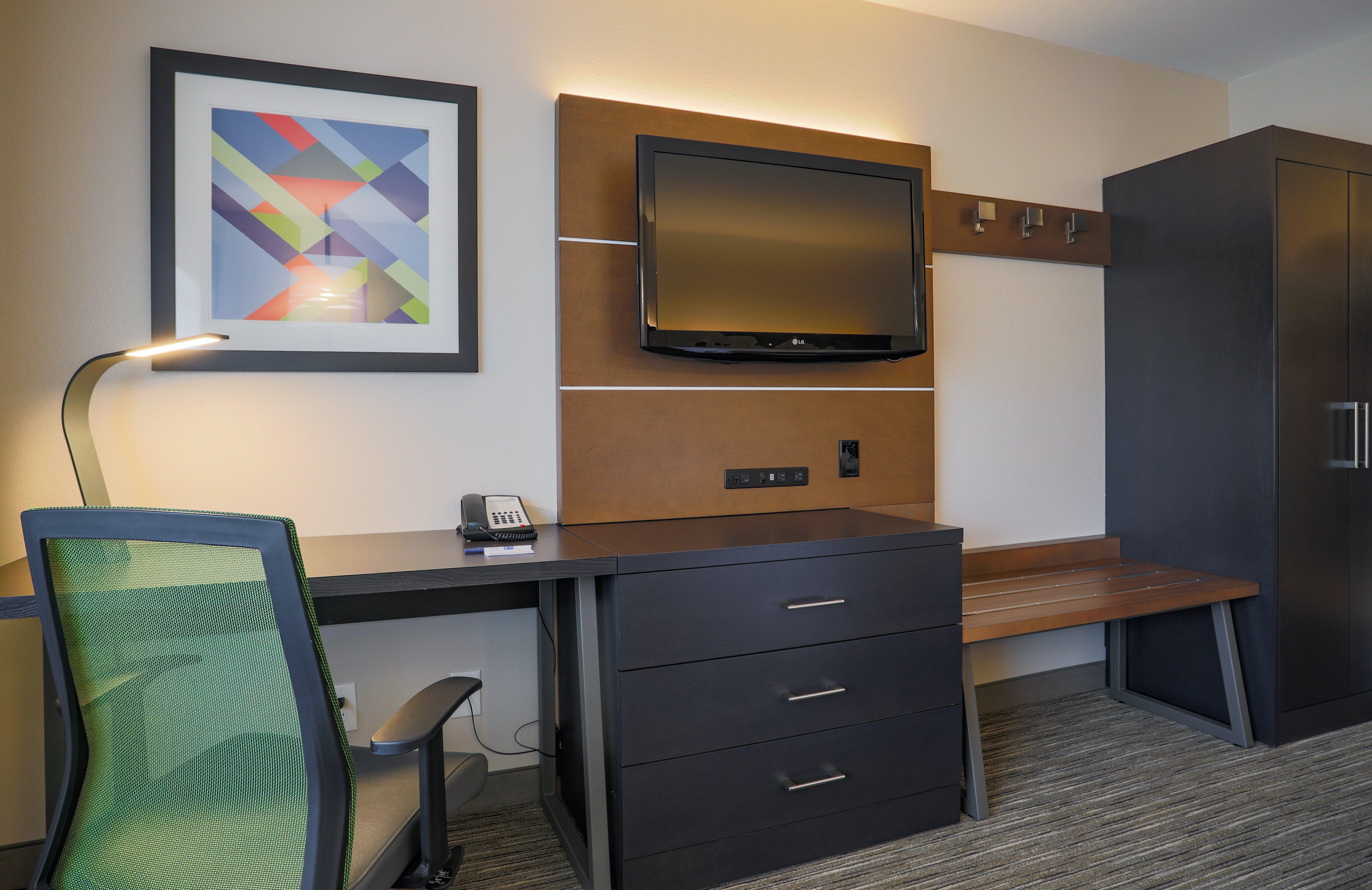 Holiday Inn Express Prescott By Ihg Exterior photo