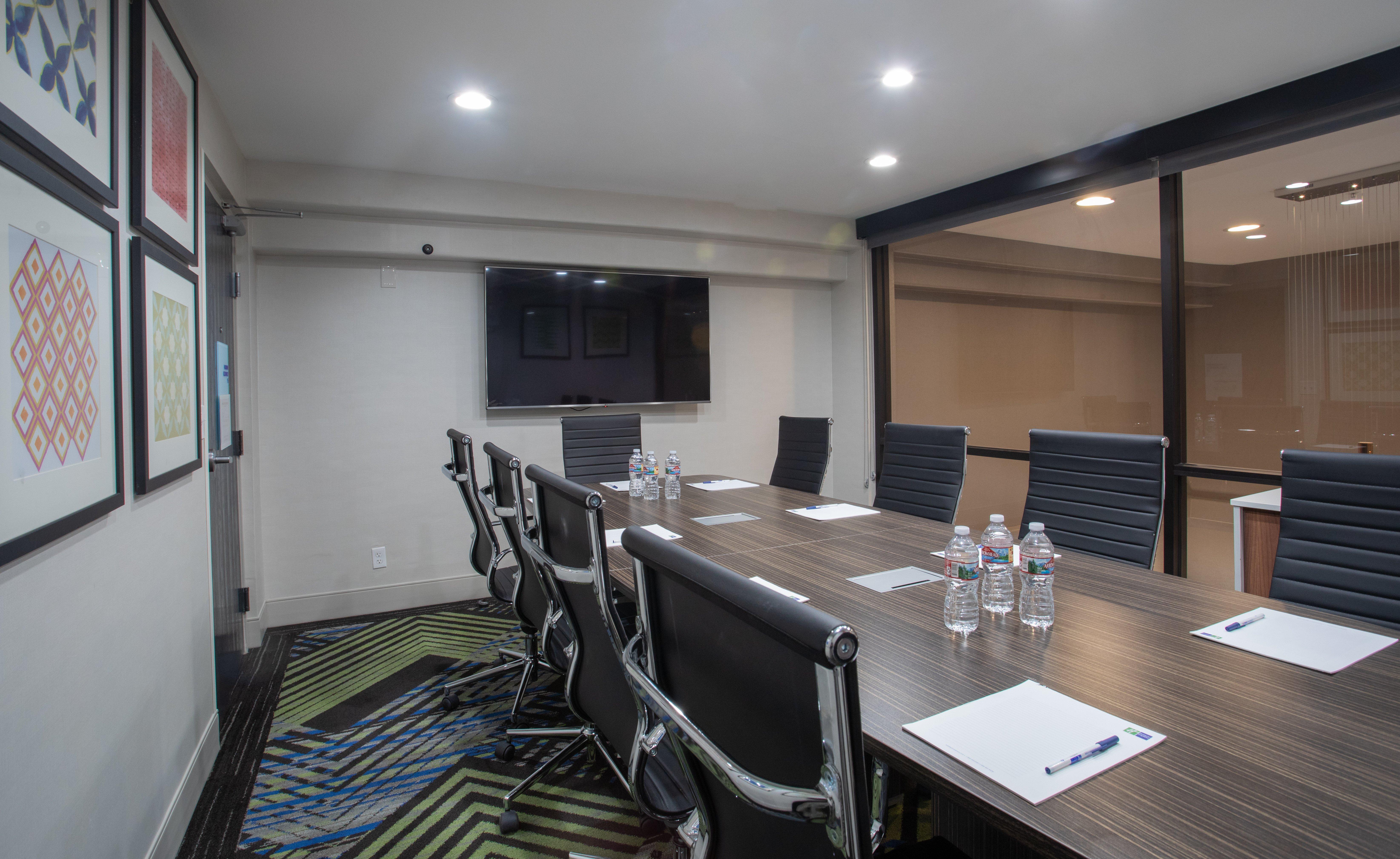 Holiday Inn Express Prescott By Ihg Exterior photo