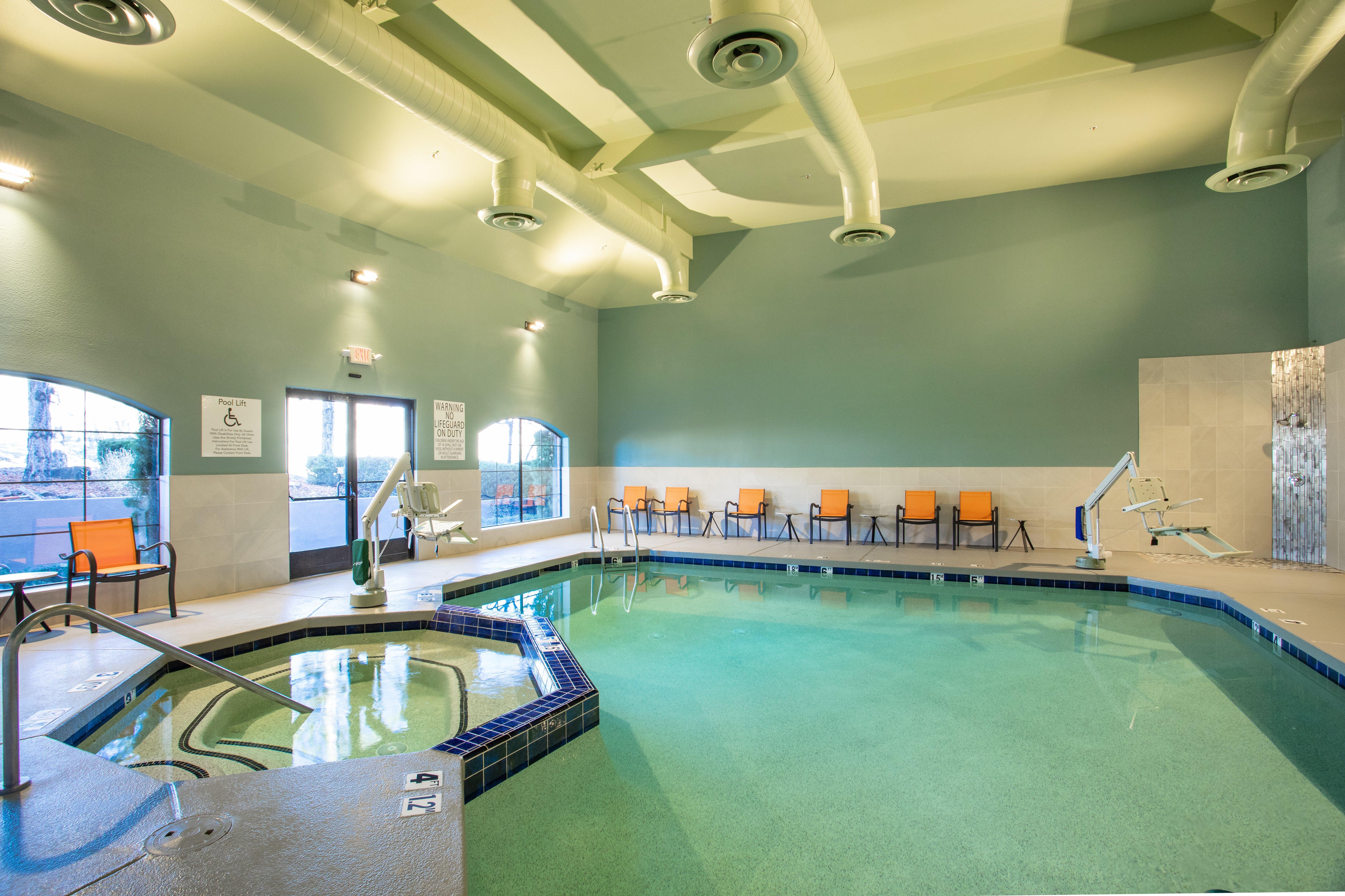 Holiday Inn Express Prescott By Ihg Exterior photo