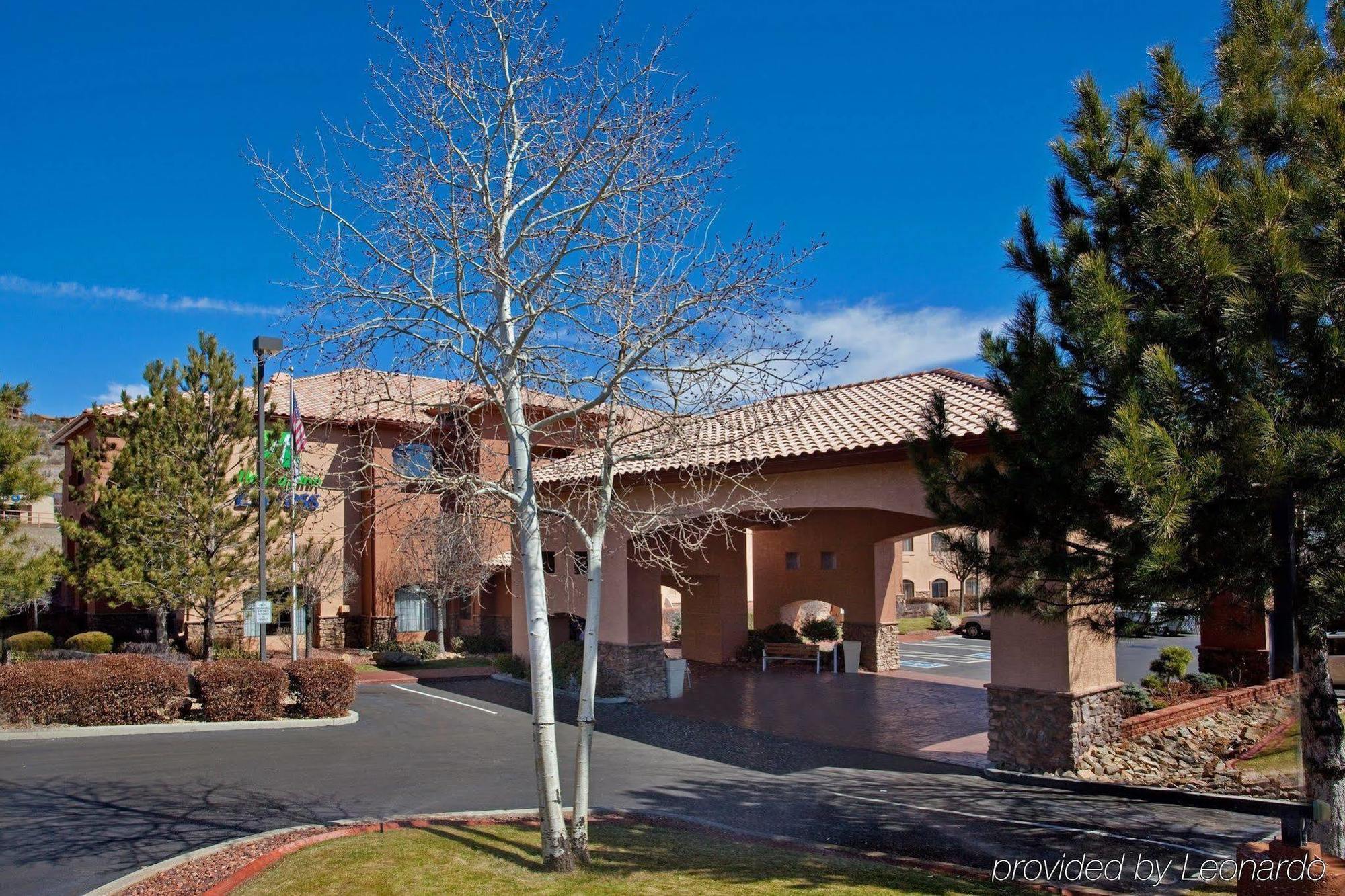 Holiday Inn Express Prescott By Ihg Exterior photo